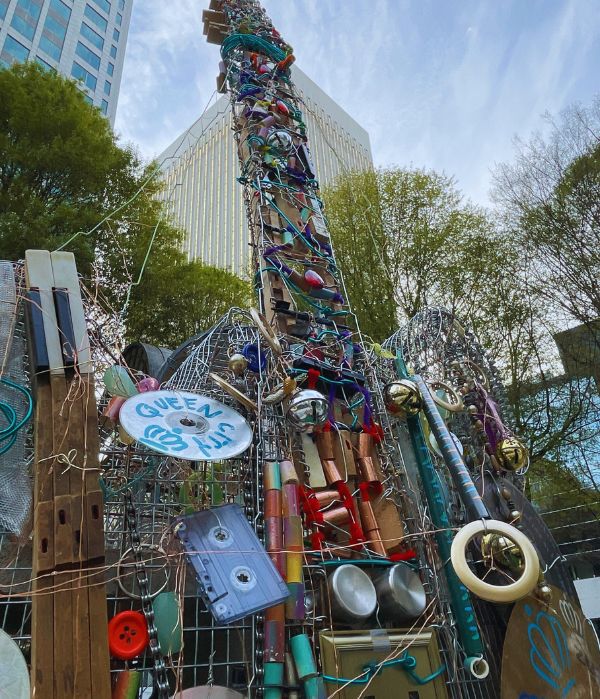 Photo of Melissa Crosson's Charlotte SHOUT festival guitar sculpture